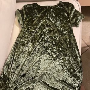 Green velvet rolla coster dress